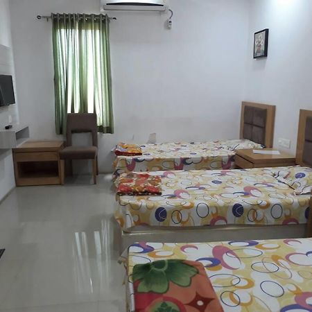 Stay Guru Usha Residency Bhuj Dış mekan fotoğraf