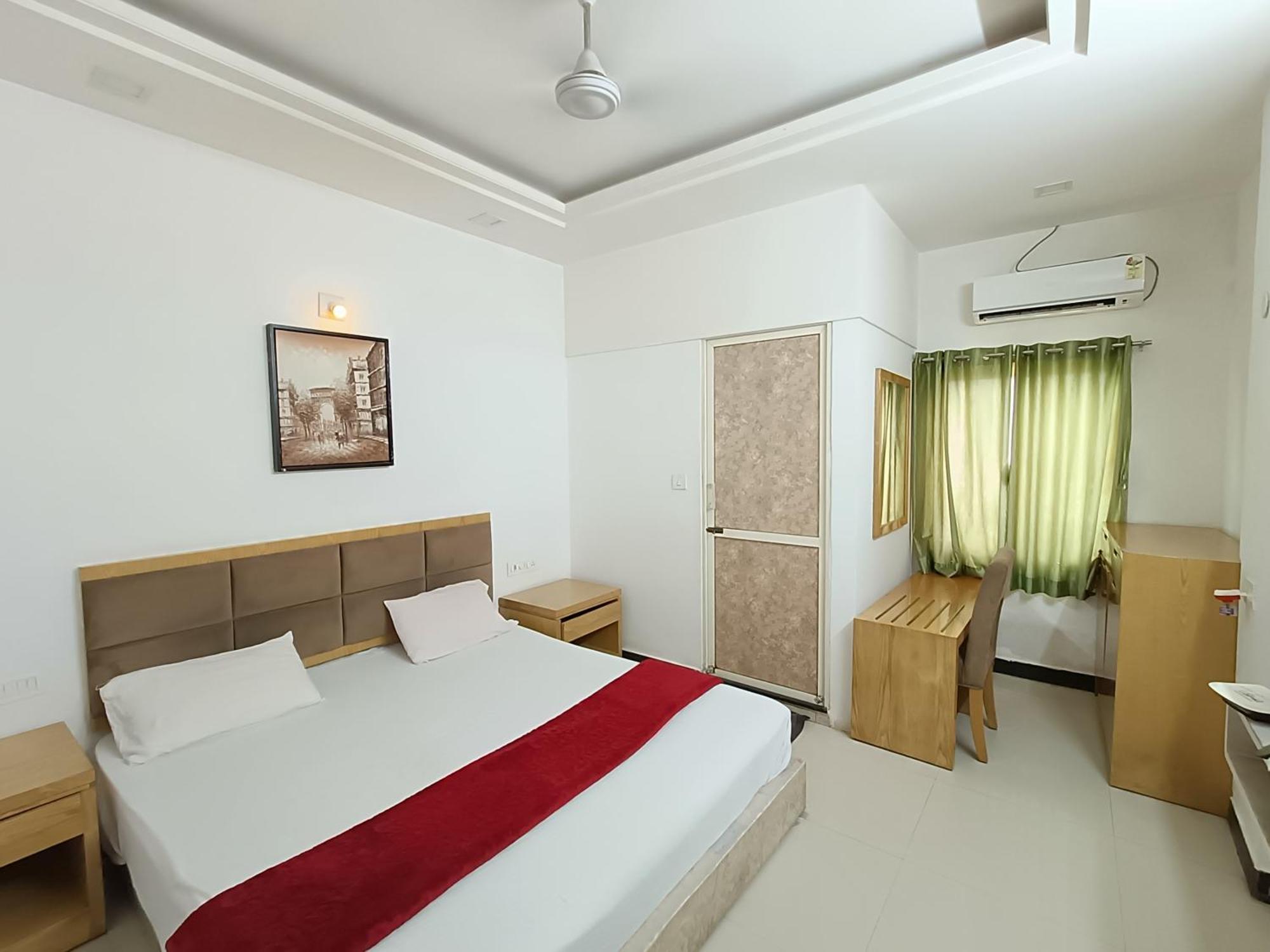 Stay Guru Usha Residency Bhuj Dış mekan fotoğraf