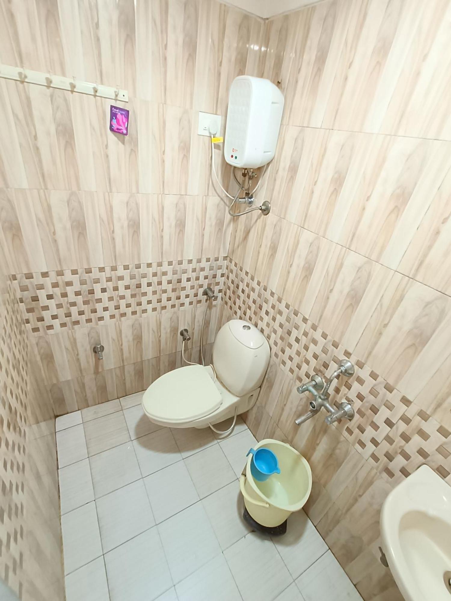Stay Guru Usha Residency Bhuj Dış mekan fotoğraf