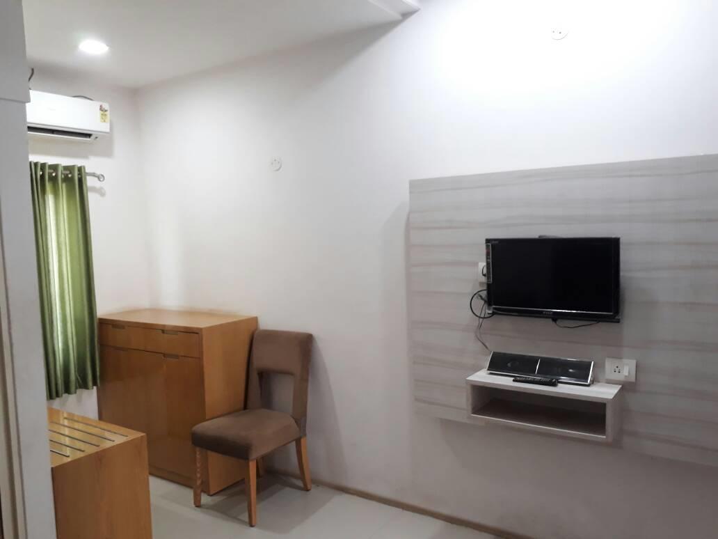 Stay Guru Usha Residency Bhuj Dış mekan fotoğraf